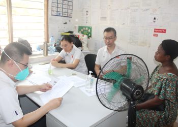Kozah/consultation foraine à Atchangbadè :  la mission médicale chinoise du CHR Kara Tomdè mobilisée sur le terrain