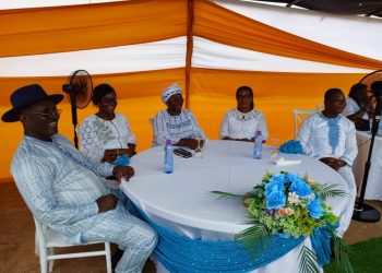 Célébration de la fête des travailleurs :  Le Ministre Myriam Dossou-d’Almeida a échangé avec ses collaborateurs