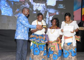 7e édition du Festival national des danses traditionnelles : Les différents groupes finalistes ont ensemble porté le folklore national