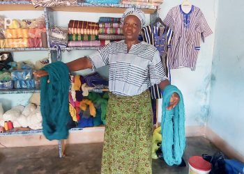 Artisanat : Des tisserandes en formation sur la technique des fils teintes à Dapaong