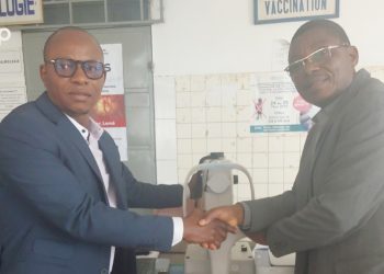 Ogou : L’association CERS-D Base offre un appareil de rétinographie au CHR d’Atakpamé