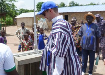 Haho/construction d’infrastructures d’assainissement: l’ambassadeur de France a visite les ouvrages réalisés à Avassikpé et Haké-Est