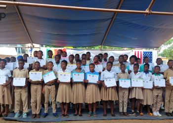 Kloto : le programme « English access microscholarship » a démarré au complexe scolaire APET