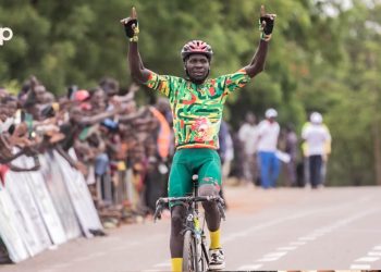 2ème étape du 29ème tour cycliste international du Togo : le malien Diallo Yacouba domine le criterium et devient le nouveau maillot jaune