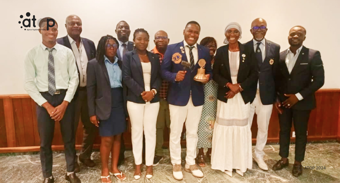 Passation de charges à lions club lome-colombe : Prinz Lorenzo Kouami Folly Kuegah prend les rênes de ce club services 1 Oliver 33 2