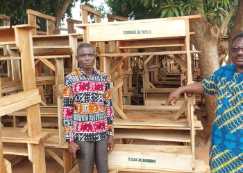 Education : 500 tables bancs aux établissements de la commune Yoto 3