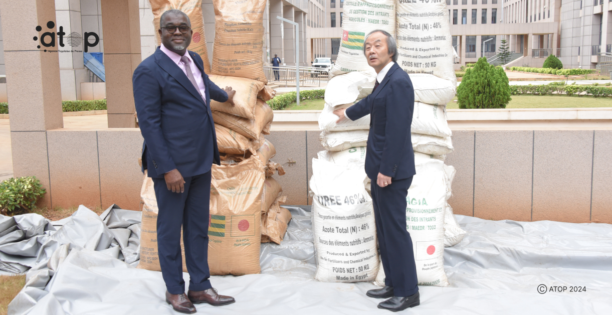 Coopération économique : Le Japon accorde 1 milliard F CFA de denrées alimentaires et 2,244 milliards F CFA d'engrais au Togo 1 Oliver 2024 08 13T143301.373