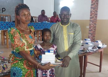 Kloto:  des kits scolaires aux vingt meilleures élèves filles au CEPD et BEPC de plateaux ouest