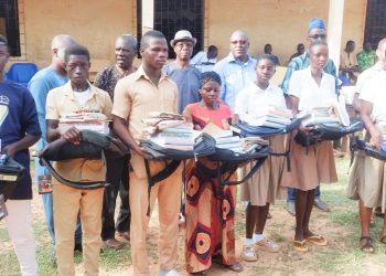 Bassar/ promotion de l’excellence en milieu scolaire :  des meilleurs élèves au CEPD et au BEPC primés