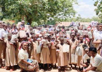 Haho / Rentrée scolaire :  L’ONG SHE lance la campagne de distribution de kits scolaire à 2000 élèves
