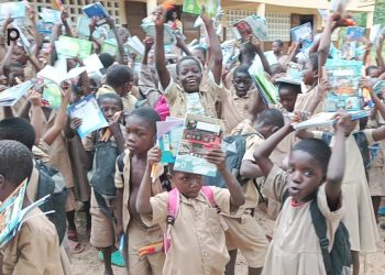 Les élèves de l’EPP Kaniamboua sud gratifiés de fournitures scolaires