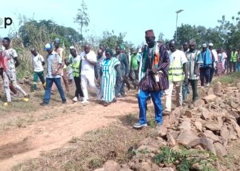Tandjouare/ projet de renforcement de la résilience des systèmes agricole et alimentaire :  Mme Sanneh du PNUD en visite de suivi à Samboune
