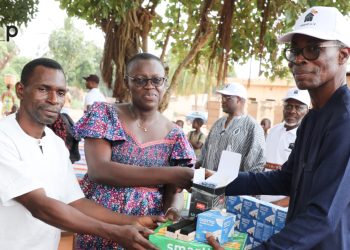 Don de kits scolaires et de matériel didactique aux élèves et enseignants de l’EPP Agoè Logopé