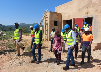 Projet SSEQCU :  Le ministre Tessi boucle sa tournée de suivi de construction d’infrastructures sanitaires