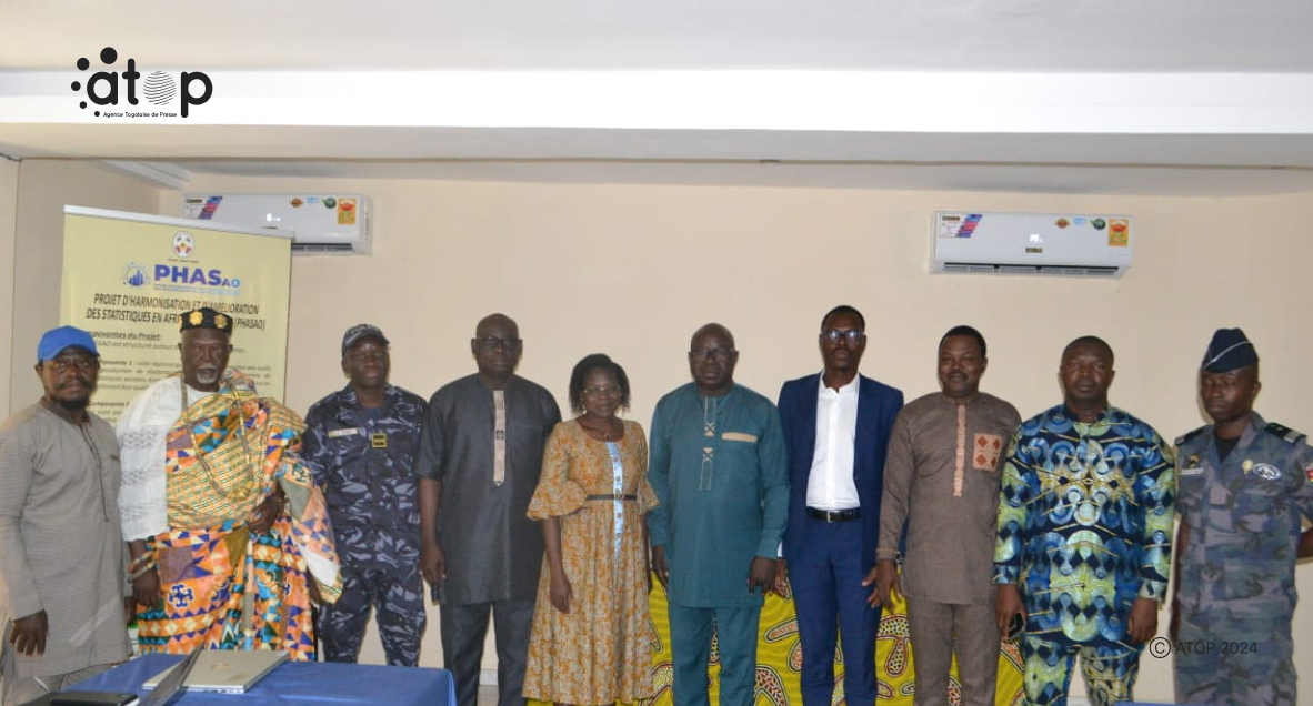 Ogou: les membres du comité de gestion des plaintes du projet PHASAO pour le compte des Plateaux installés à Atakpamé 1 Oliver902