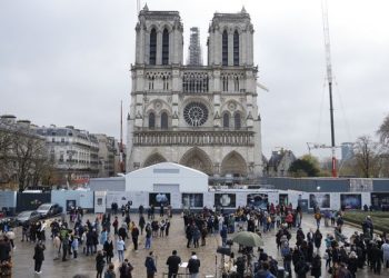 Le chef de l’Etat assiste à la cérémonie de réouverture officielle de la Cathédrale Notre-Dame de Paris