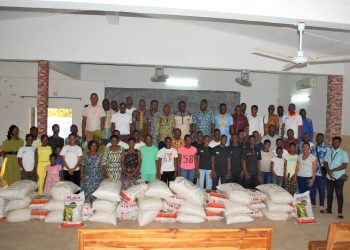 Kloto/social: UNIR-Kloto offre des vivres aux orphelinats de Kpalimé