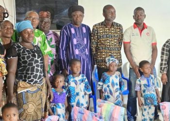 Tchaoudjo : le CDEJ « Albarka » offre des kits festifs aux enfants démunis