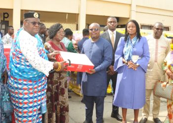 Fêtes de fin d’année :  le chef de l’Etat offre des vivres aux personnes vulnérables du Grand Lomé