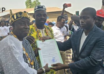 Ogou/chefferie traditionnelle : Olou Kossi Edoh Odjokoto II a reçu son arrêté de confirmation de chef du village d’Akparè