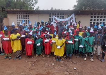 Tone/fête de Noël : l’association Sauvons l’amour au cœur de l’enfant offre des kits festifs à 200 enfants vulnérables des Savanes