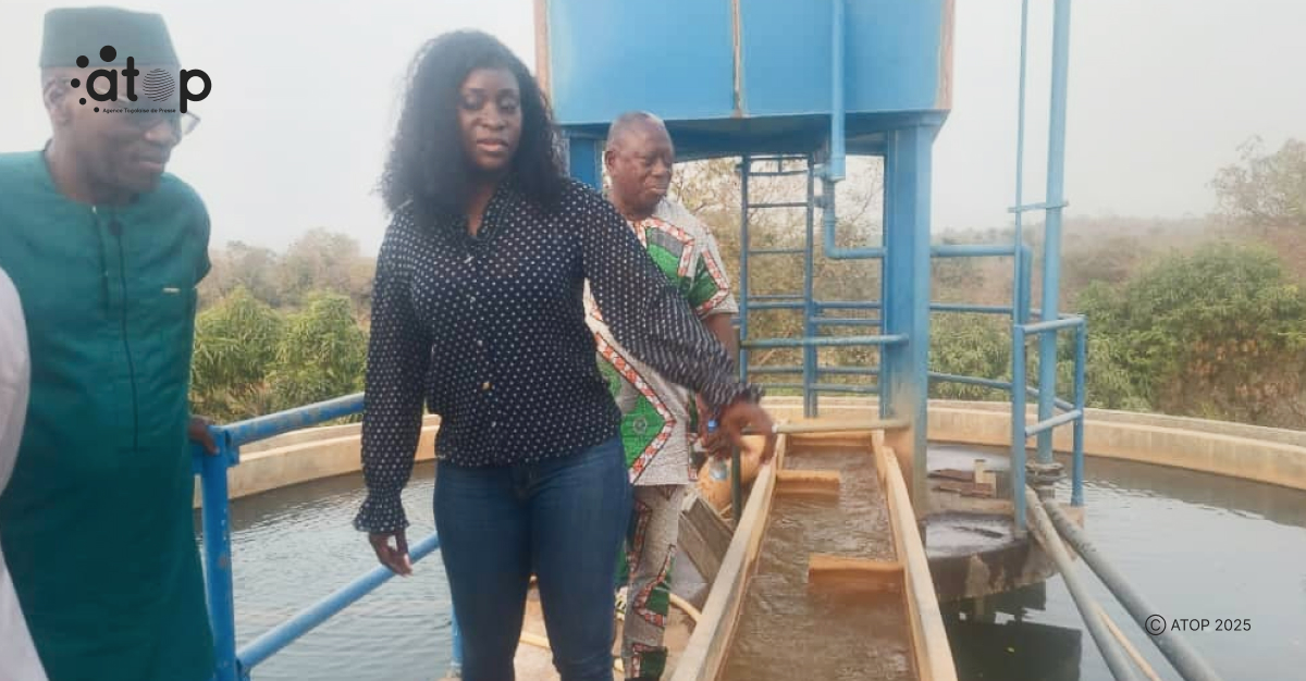 Tchaoudjo/eau et assainissement : La ministre Aziablé s’assure du bon fonctionnement des ouvrages 1 Oliver 2025 02 04T143058.170