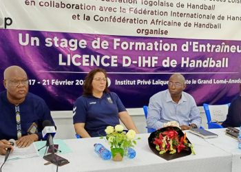 Des handballeurs se forment pour l’obtention de la « licence d’entraîneur IHF »