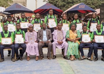 Agoè-nyivé :  des attestations de fin d’apprentissage à 15  apprenants de différents corps de métiers