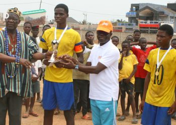 Gala de «Eco foot ville propre» petits poteaux à Yokoè kopégan:  Fox river s’empare de la coupe de la salubrité