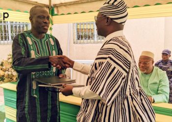 Le préfet de Tône, Tchimbiandj passe la main à son successeur Ouro Gouroungou Horoumila