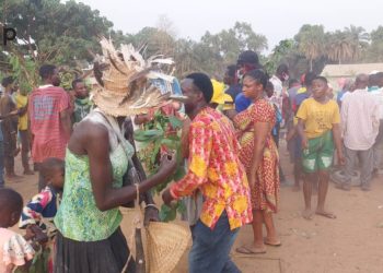 20e anniversaire du décès du père de la Nation :  les ressortissants de la Binah à Tchamba ont dansé kamou