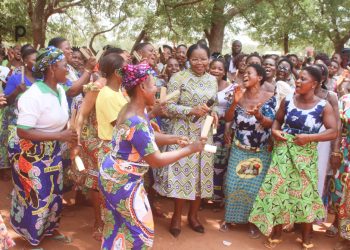 Journée internationale des droits de la femme : Le Premier ministre exhorte les femmes de Vo 3 à se valoriser
