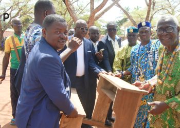 Zio :  des tables bancs aux établissements scolaires de Kpomé, abobo et Djagblé