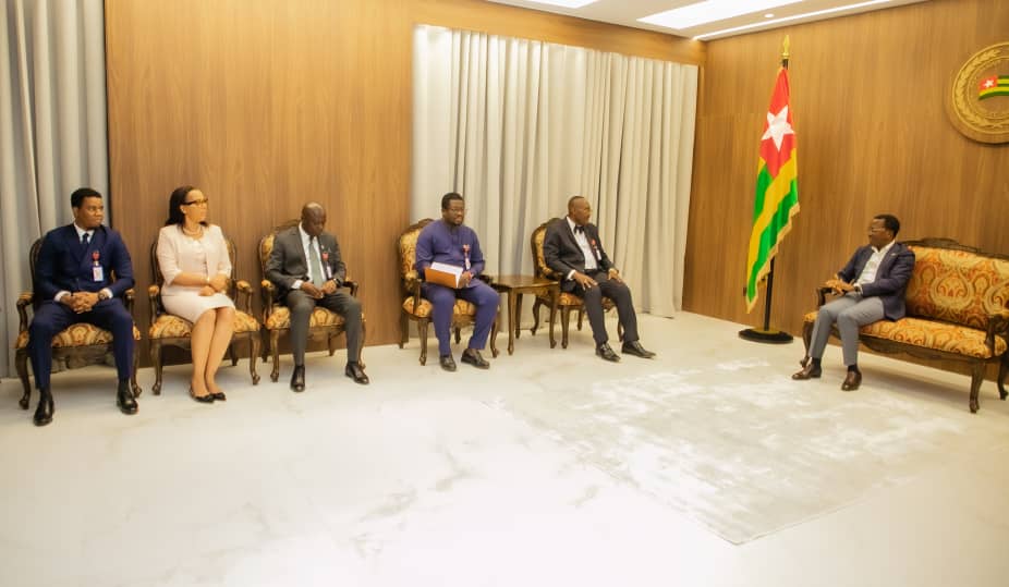 Le president Adedze avec la delegation de la CCI Togo