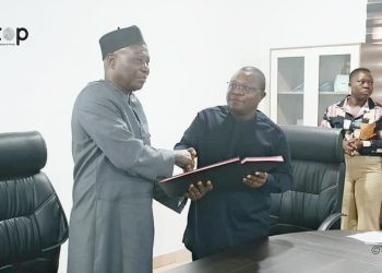 Région centrale/Développement à la base : L’ANADEB remet des ouvrages au préfet de Tchaoudjo