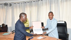 Kozah/ développement à la base : des infrastructures communautaires remises au gouverneur de la Kara 2 Oliver 2025 04 24T111028.142