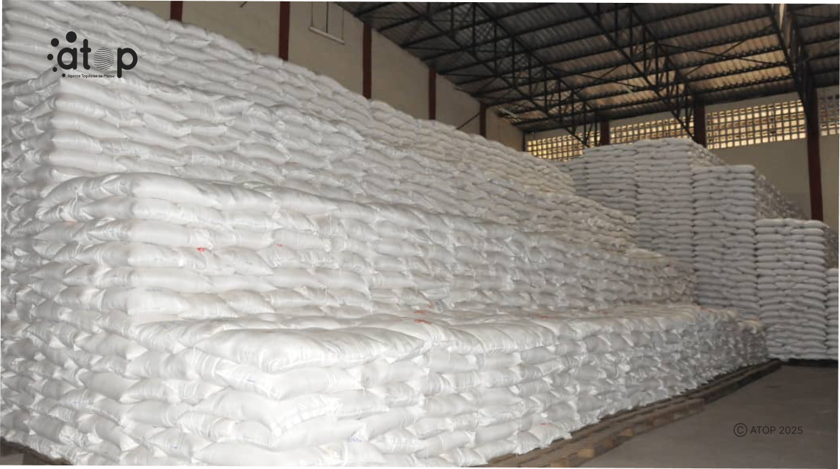 Coopération Chine-Togo : Plus de deux mille tonnes de riz blanc remis au gouvernement togolais 1 Oliver 65cc