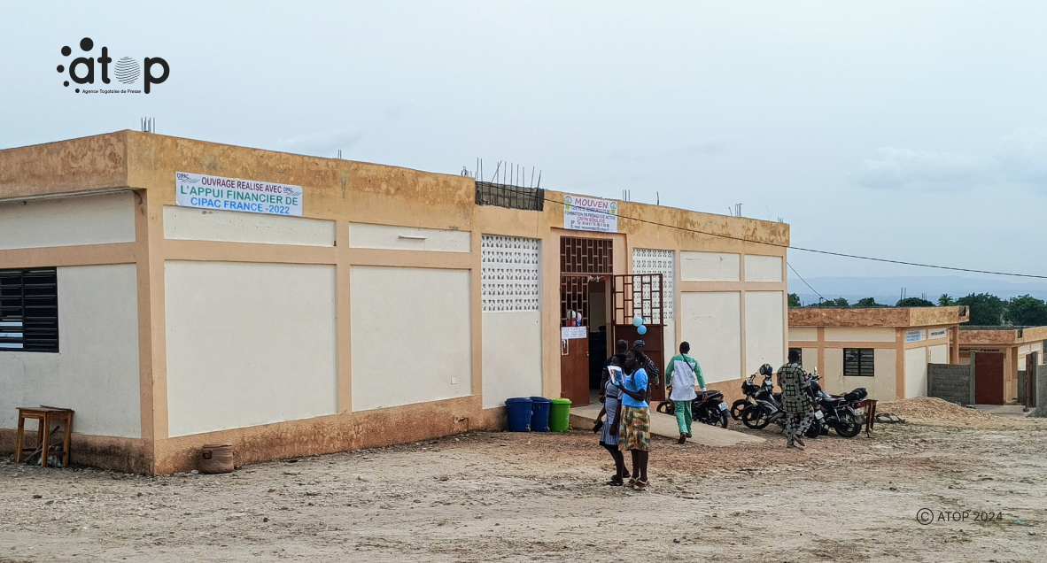 Assoli : le centre de ressources et de formation en pédagogie active de Bouladé inauguré 1 Oliver