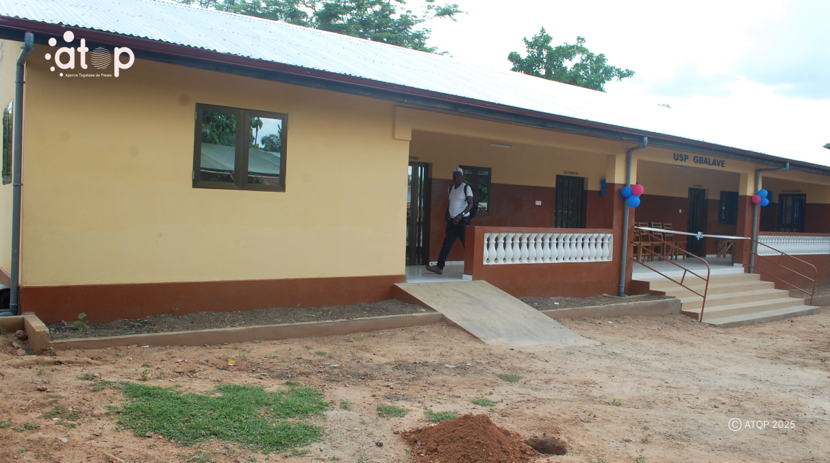 19 Le batiment de la maternite de lUSP de Gbalave