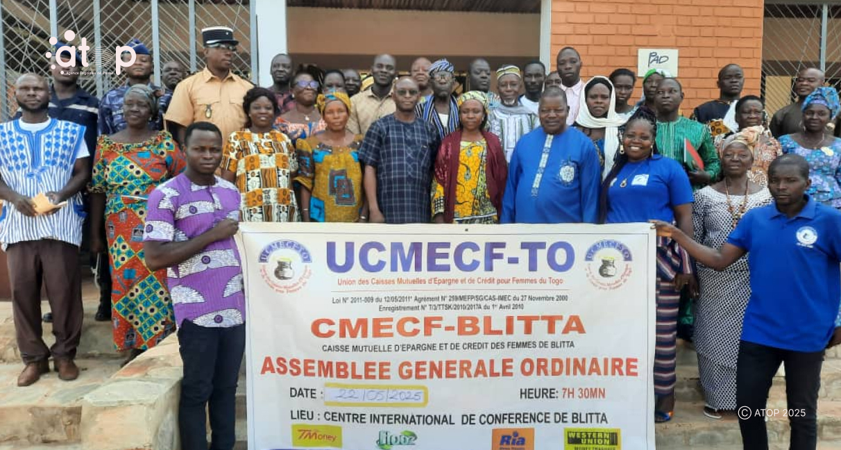 7 Officiels et participants ensemble
