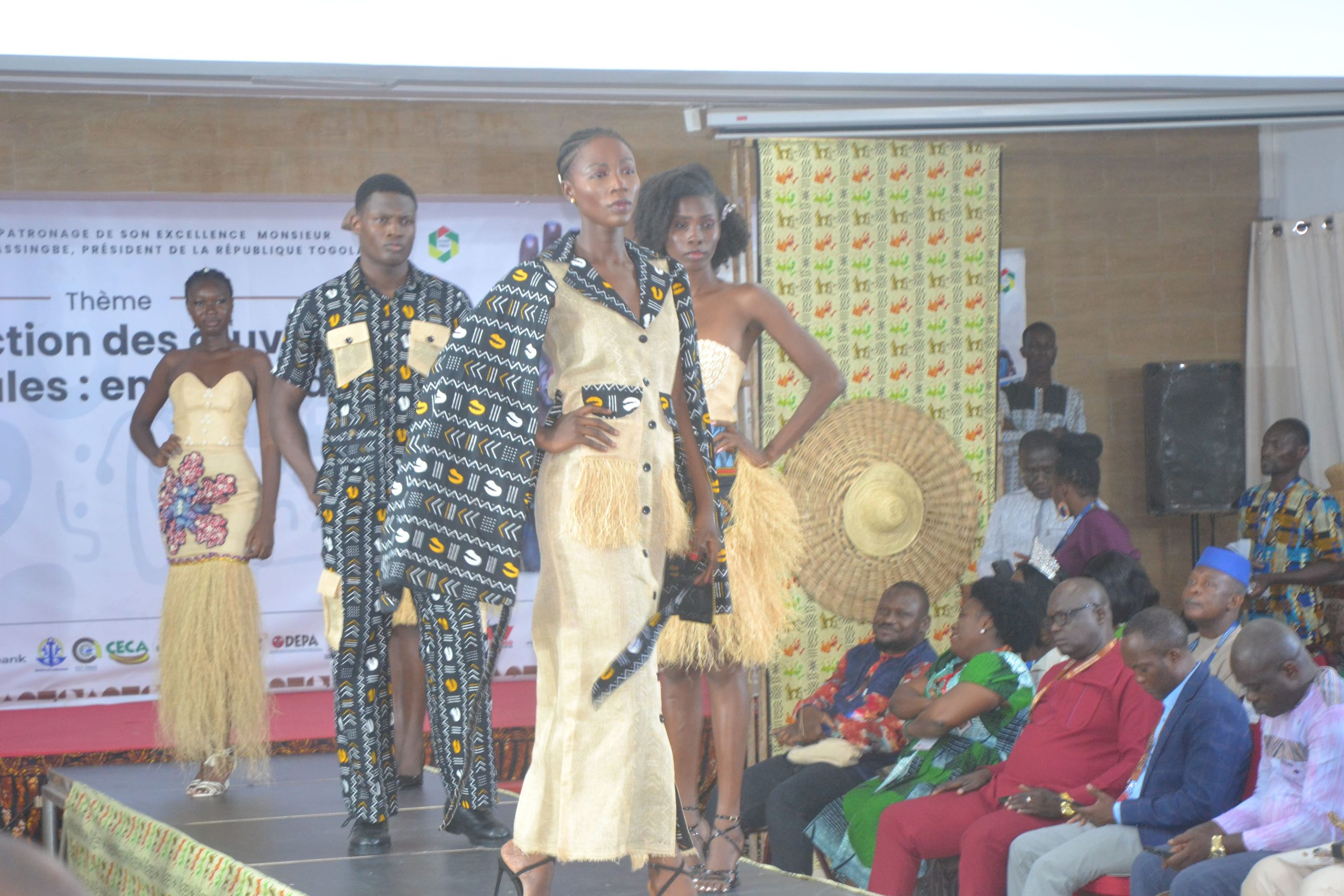 Le defile de mode min scaled