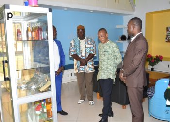 Kozah: le gouverneur visite l’incubateur « Tilitu Lab » et la maison des jeunes de Kara