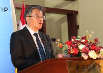 Une réception à l’occasion de la fin de mission de l’ambassadeur Chao Weidong