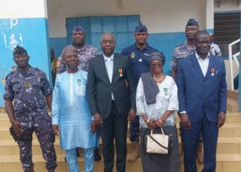 Tchamba : le préfet et trois personnalités élevés aux ordres de chevalier du Mono et du Mérite