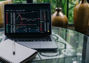 Investissements en ligne :  le ministre de l’économie et des finances met en garde la population