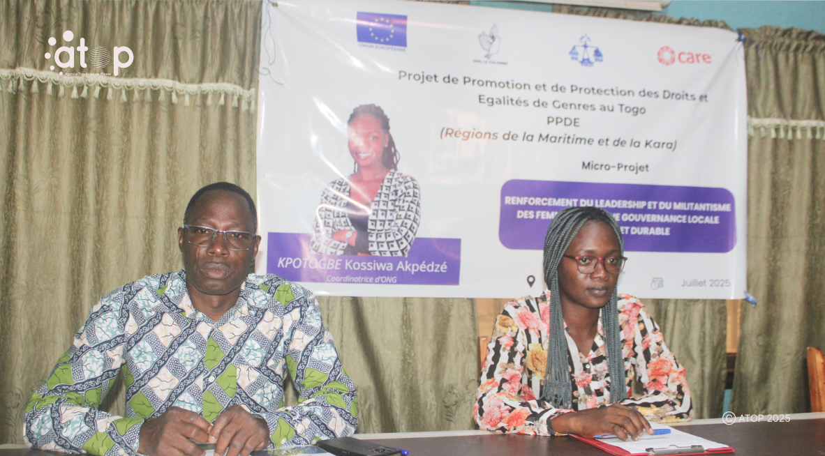 20 le secretaire general Akakpo ouvrant les travaux en presence
