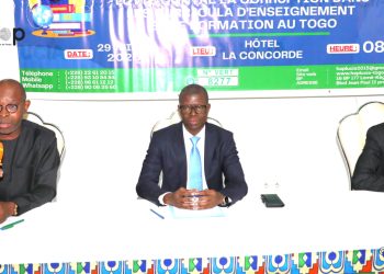 Intégration de la lutte contre la corruption dans les curricula d’enseignement et de formation :  la HAPLUCIA présente l’initiative à la population