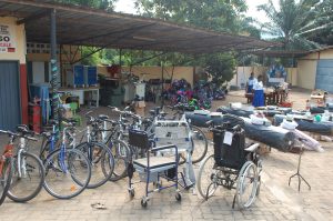 Kloto/social : des matériels aux populations vulnérables 2 Le materiel entrepose