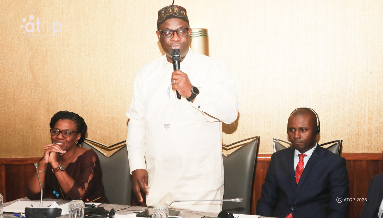 Année internationale des coopératives 2025 : un atelier d’échanges entre les coopérateurs et le président Afrique de l’ACI à Lomé 1 Le president de l ACI lors de son intervation