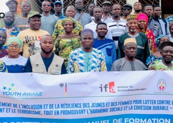 Lutte contre l’extrémisme violent :  le manuel de formation sur les stratégies de changement non-violent restitue aux acteurs de Tchamba 3